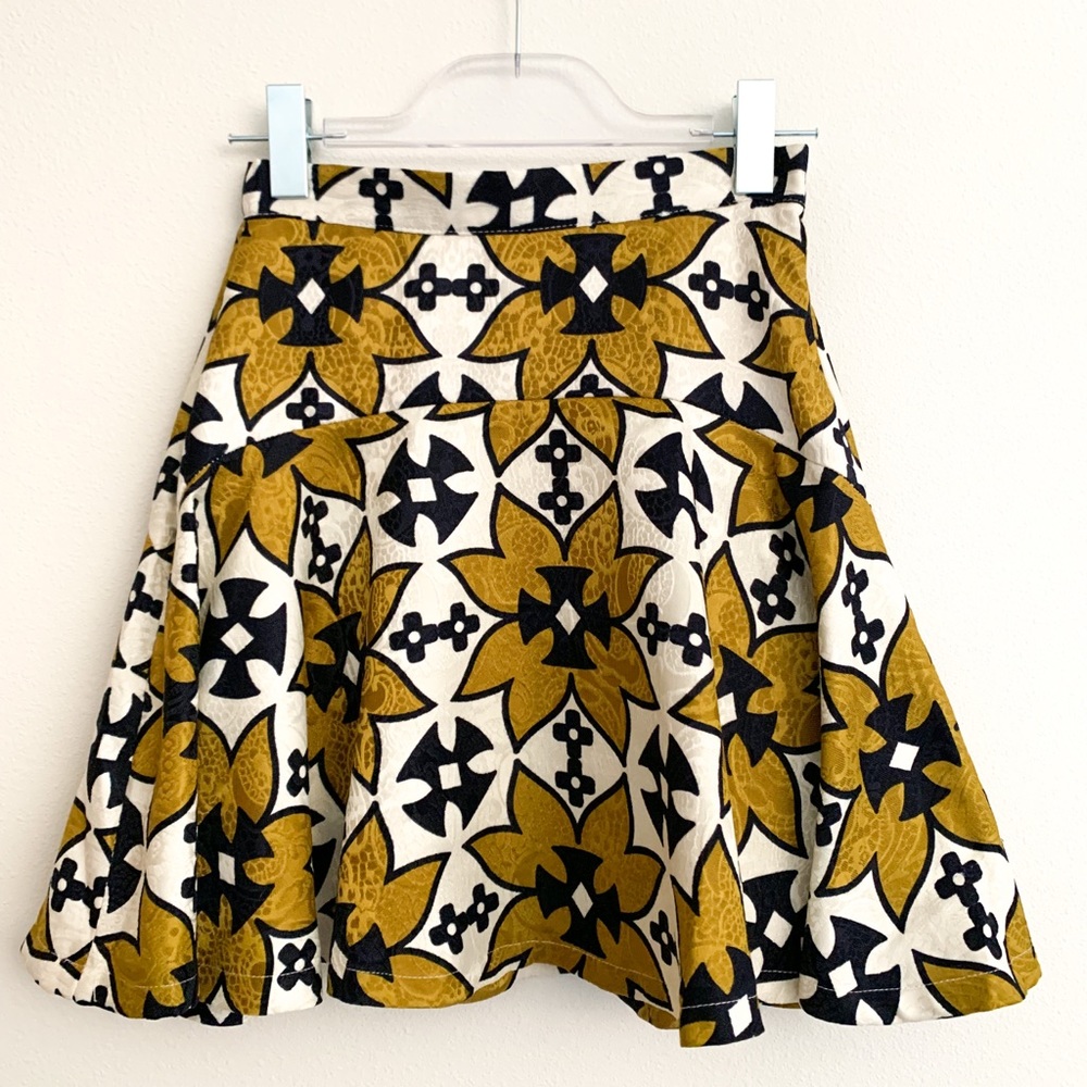 NWOT Geometric A-Line Skirt